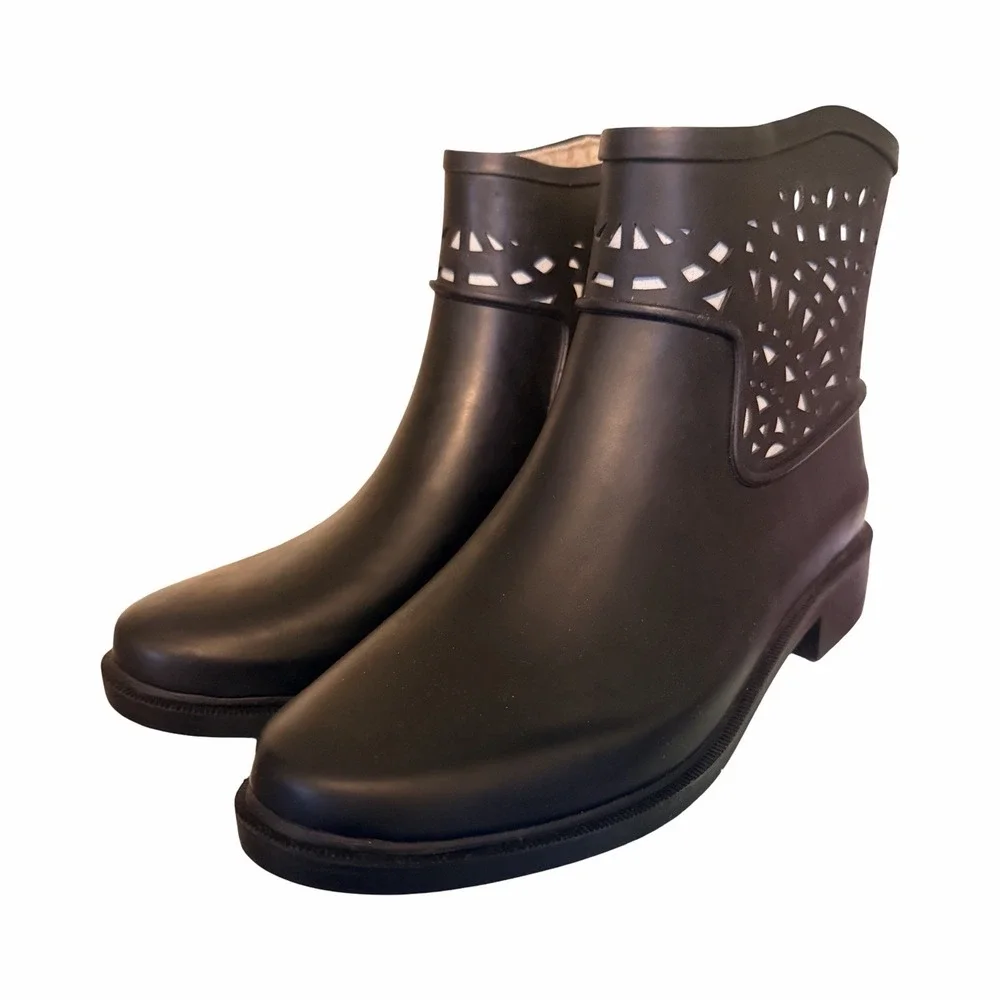 Chooka Womens Rain Boot Bootie Deco Laser Cut Black Size 7 New - Picture 1 of 8